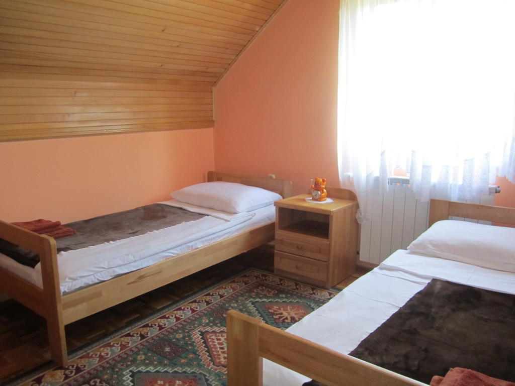 Guest House Sveti Marko Gacka Otocsán Kültér fotó
