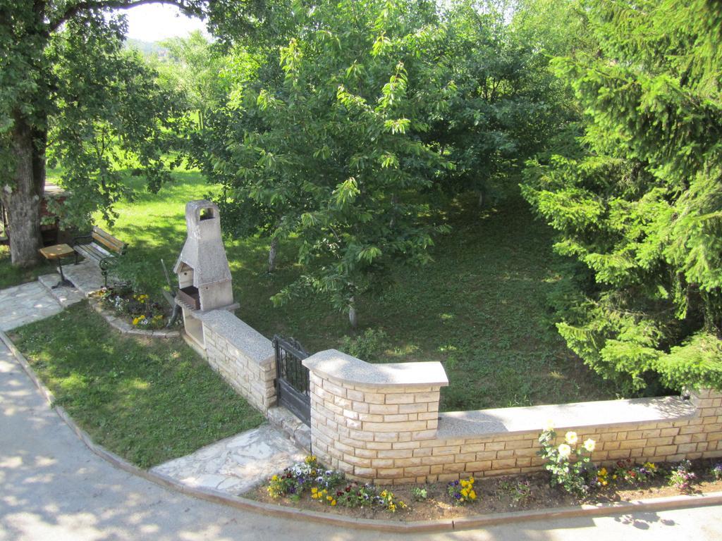 Guest House Sveti Marko Gacka Otocsán Kültér fotó