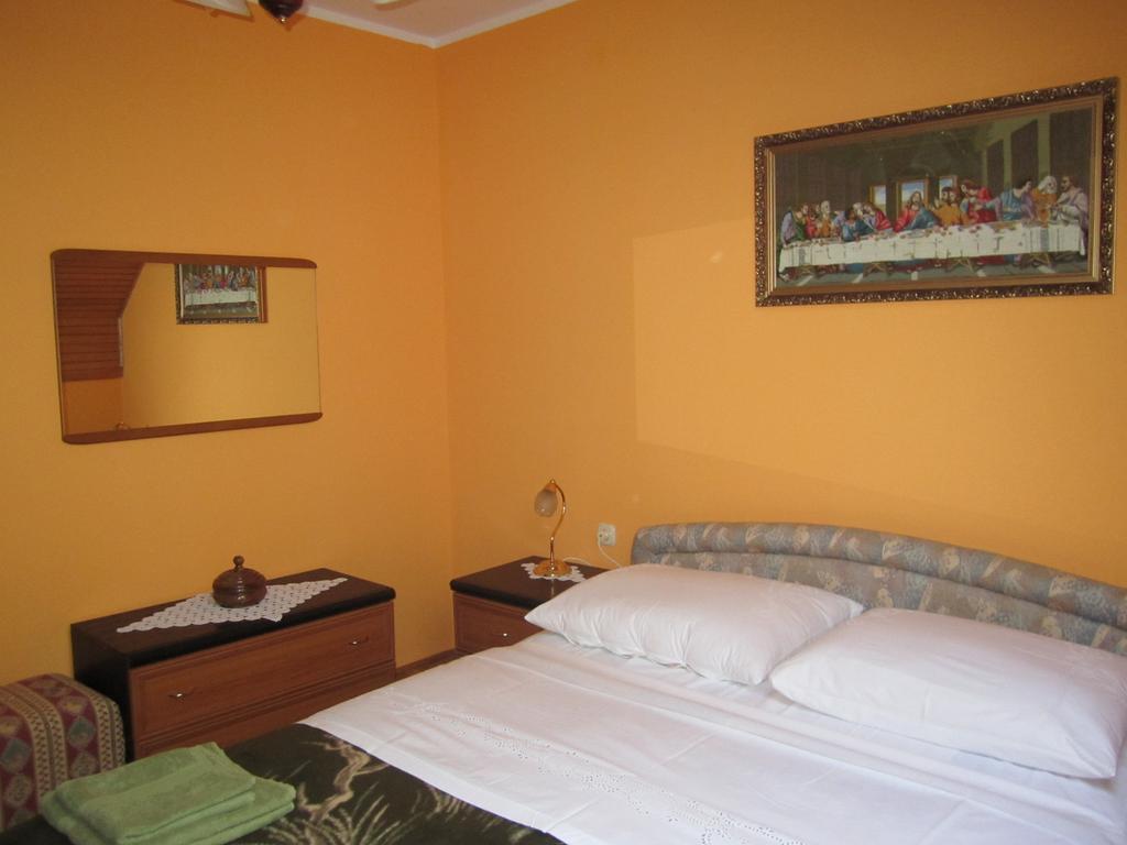Guest House Sveti Marko Gacka Otocsán Kültér fotó