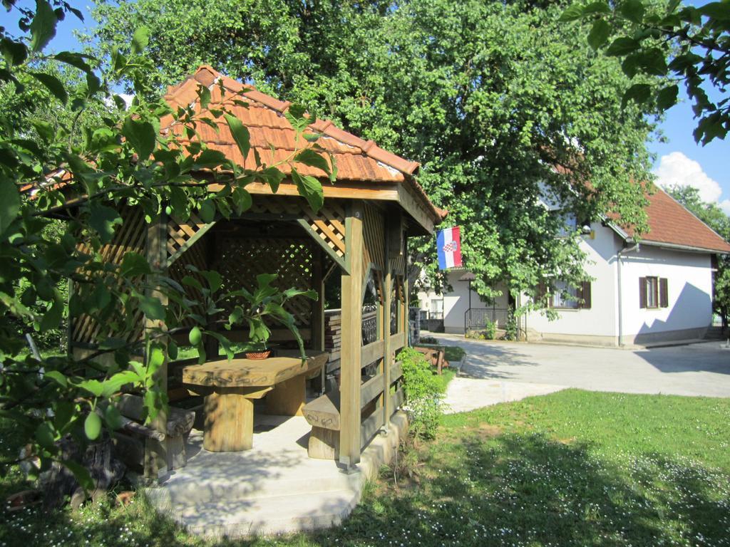 Guest House Sveti Marko Gacka Otocsán Kültér fotó