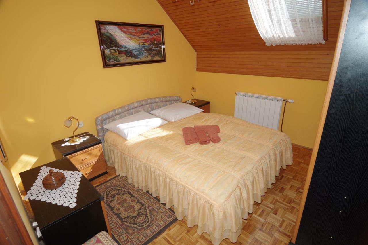 Guest House Sveti Marko Gacka Otocsán Kültér fotó