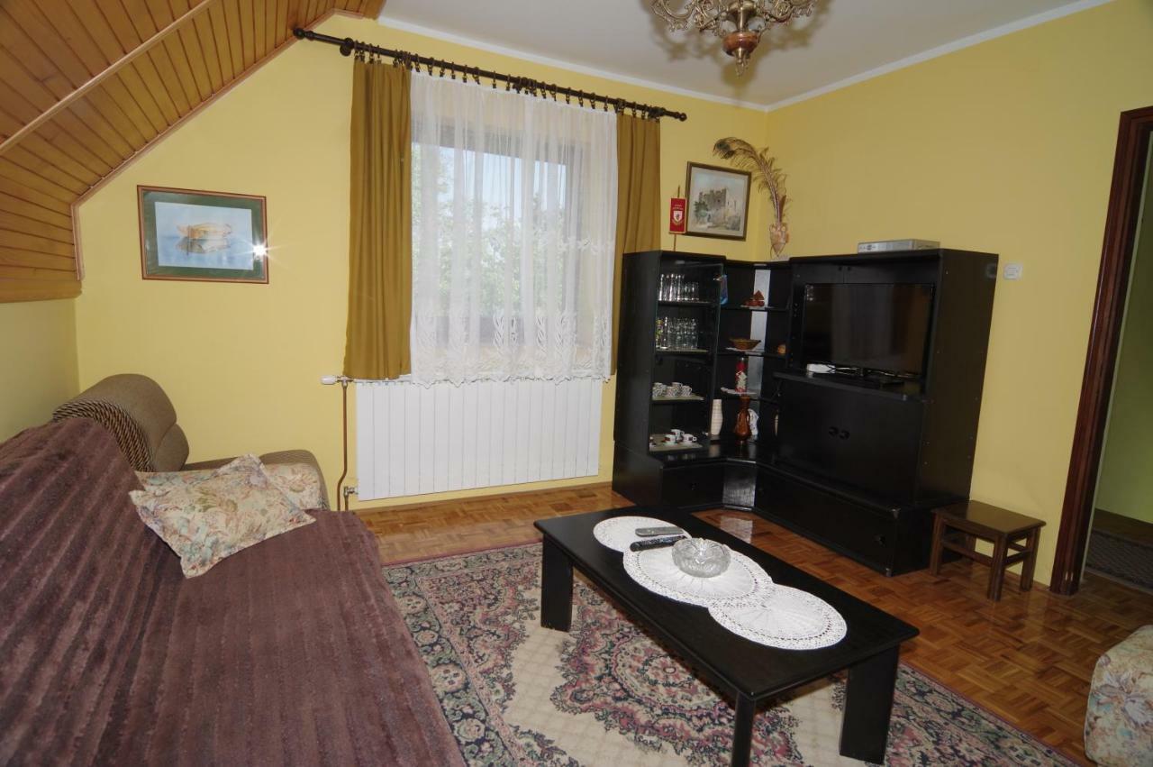 Guest House Sveti Marko Gacka Otocsán Kültér fotó